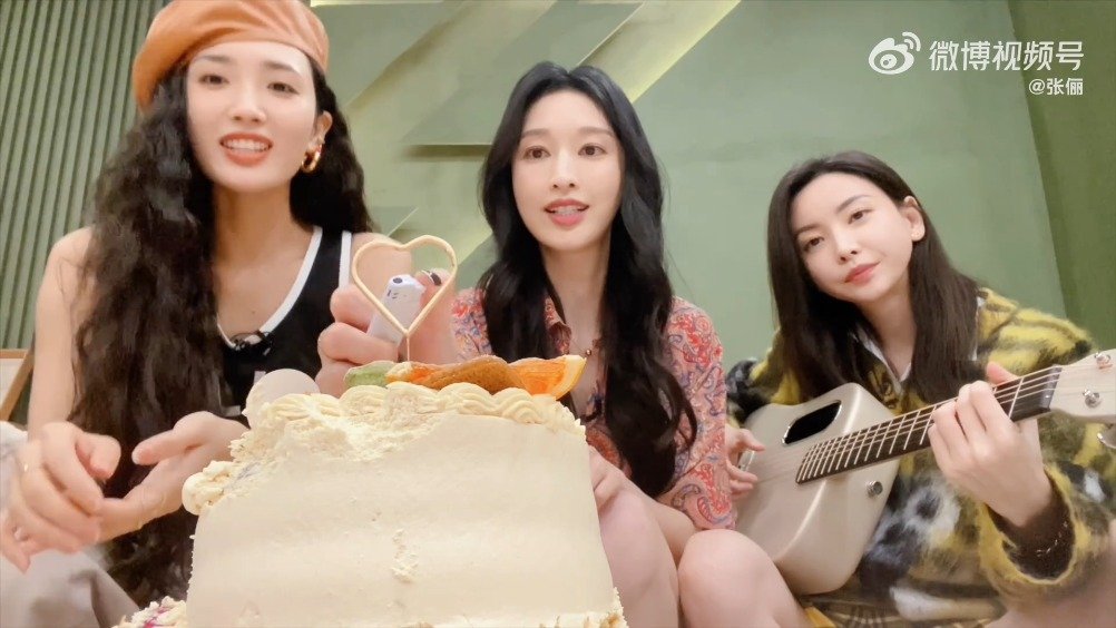 爱自己姐姐们友谊长存祝张俪生日快乐一直快乐开学季乘风破浪67展开