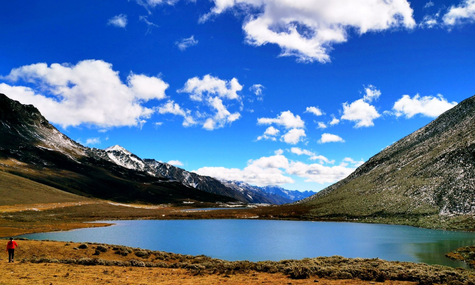 四川有座雪山,是“川西环线上的王冠”,坐落在三地交界处休闲区蓝鸢梦想 - Www.slyday.coM 四川有座雪山,是“川西环线上的王冠”,坐落在三地交界处休闲区蓝鸢梦想 - Www.slyday.coM