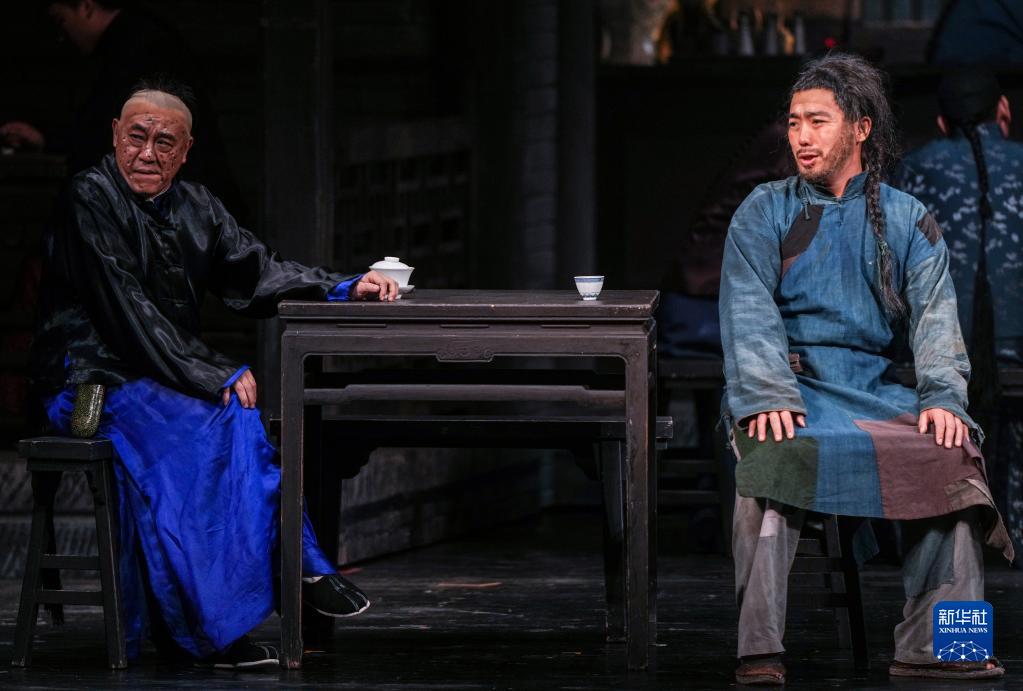 新华社记者 彭子洋 摄对于北京人艺的演员来说,《茶馆》的每一次演出