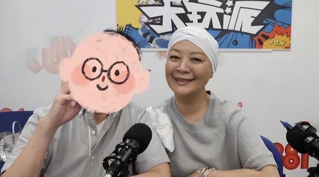 67岁知名女星宣布复出！两度抗癌成功，化疗后头发眉毛都掉光了