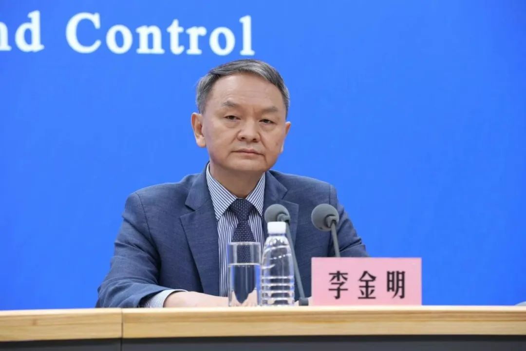 周末，上海过半区全员核酸、应检尽检！刚刚新增+6，中风险达24个！北京+3，涉酒吧、3个区！国家卫健委也有重磅发话休闲区蓝鸢梦想 - Www.slyday.coM