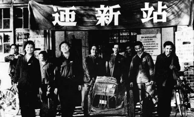 2022年6月8/9日：“高考结束，请考生立即停笔…….”回顾高考45年，每一张照片都是一代人的青春休闲区蓝鸢梦想 - Www.slyday.coM