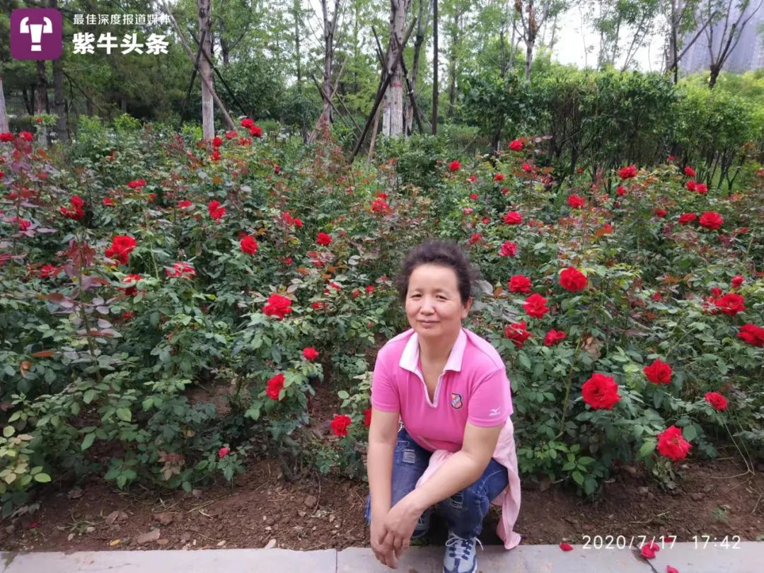 【紫牛头条】儿子上军校后，51岁妈妈也考上了大学：不为文凭，学习是享受休闲区蓝鸢梦想 - Www.slyday.coM
