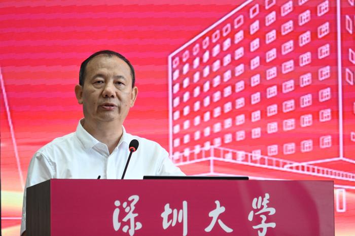 深圳大学校长毛军发。图片来源：深圳大学官网