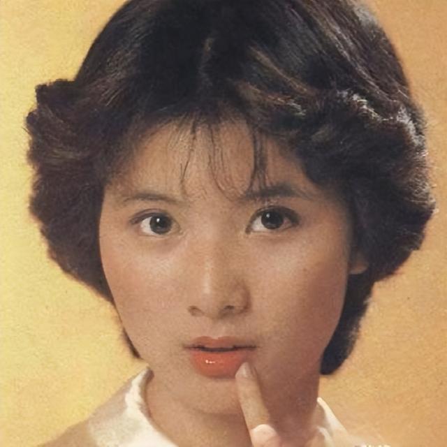 在罗大佑创作时,李烈从不打搅,只是暗暗地把面包和水,放在他的桌角.