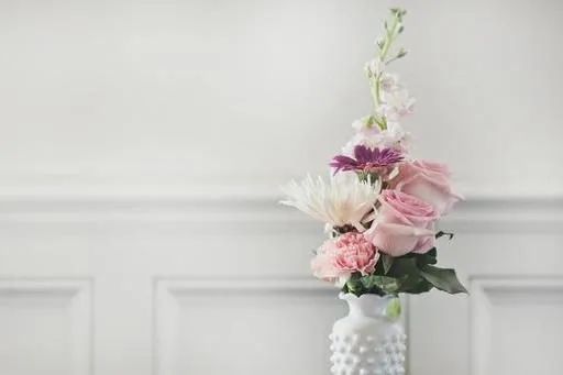 这三样，如果一个人到了中年还在炫耀，多半没什么本事休闲区蓝鸢梦想 - Www.slyday.coM