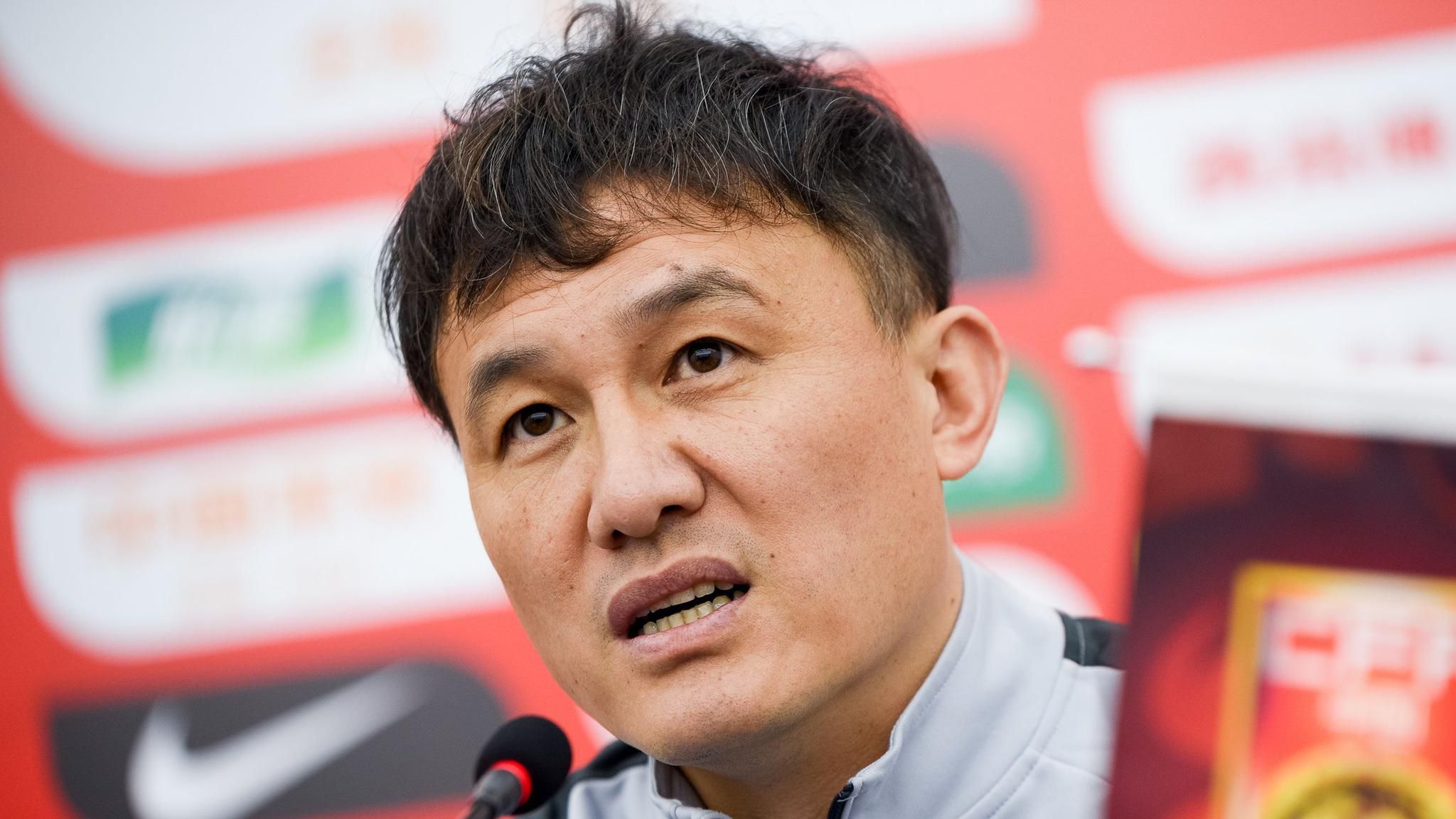 队伍内讧发酵，球员场上摆烂！谁接替郝伟？霄鹏、外龙还是宝山？休闲区蓝鸢梦想 - Www.slyday.coM