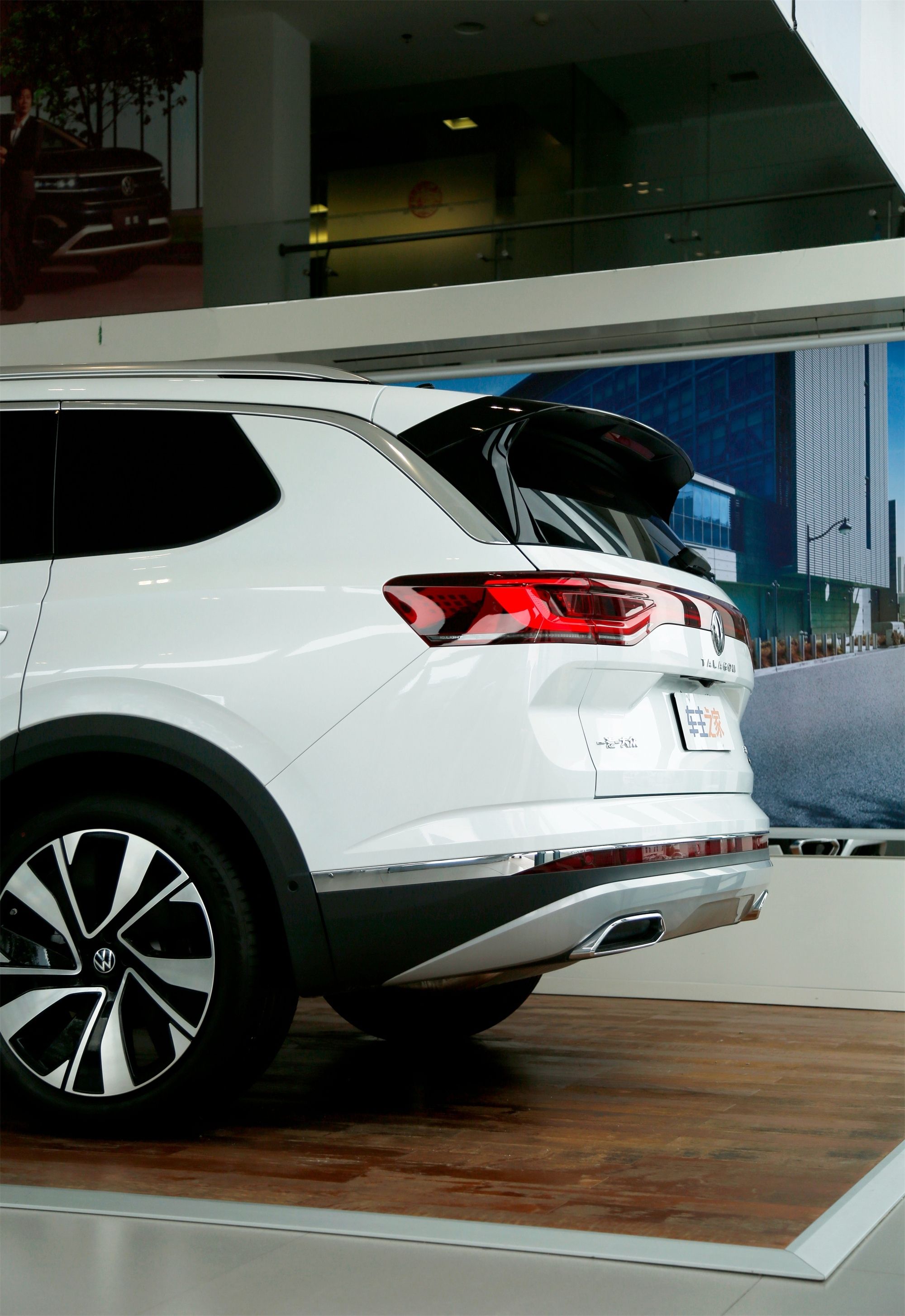 2999万起售的515米suv实拍一汽大众揽境