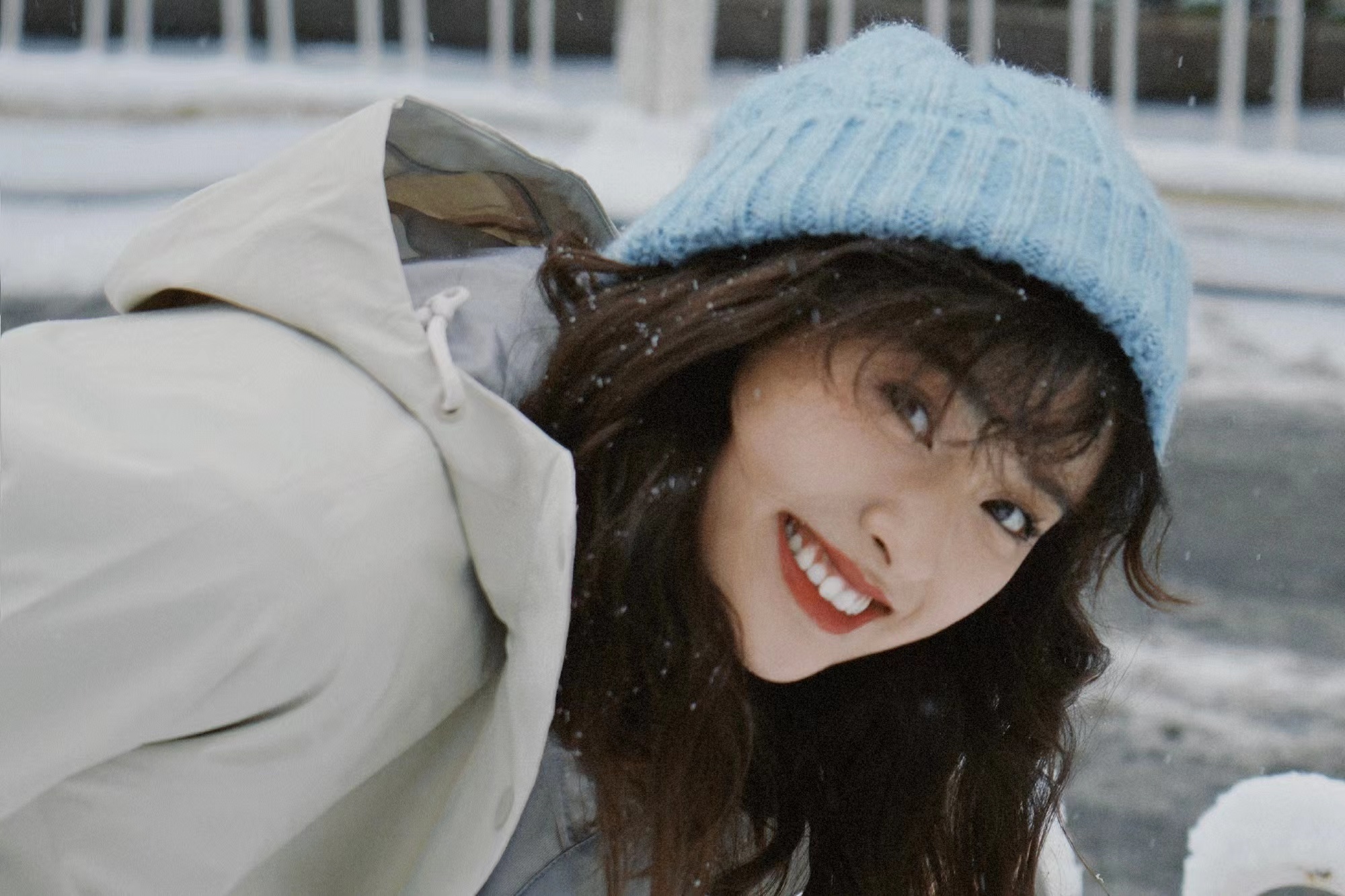 10位娱乐圈的冷脸美女,静态五官精致似仙女,一做表情颜值就崩!