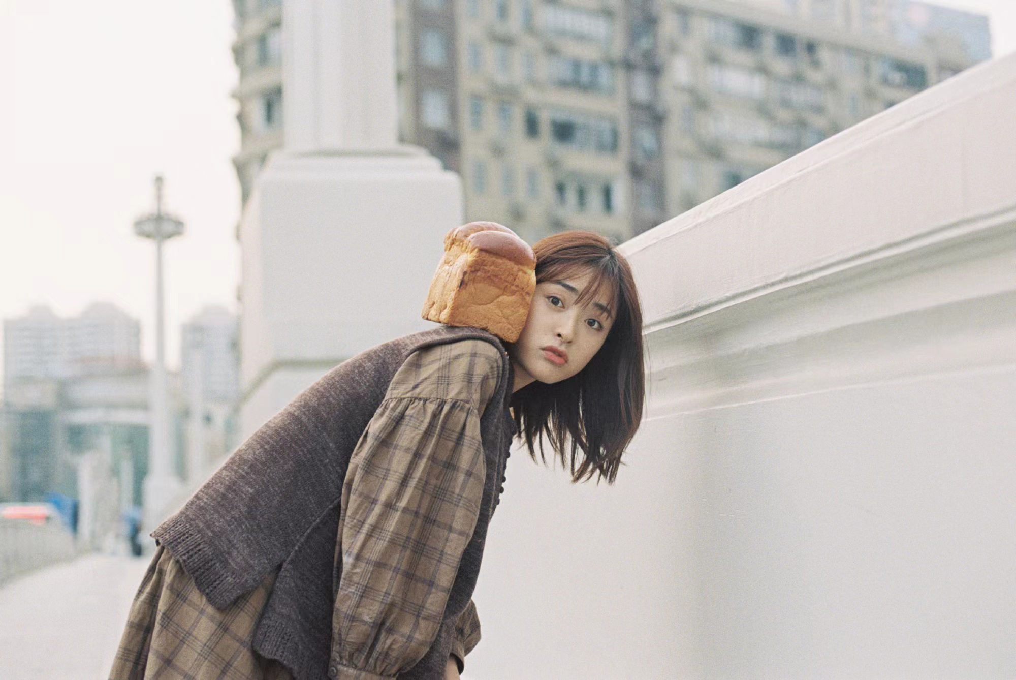 10位娱乐圈的冷脸美女,静态五官精致似仙女,一做表情颜值就崩!