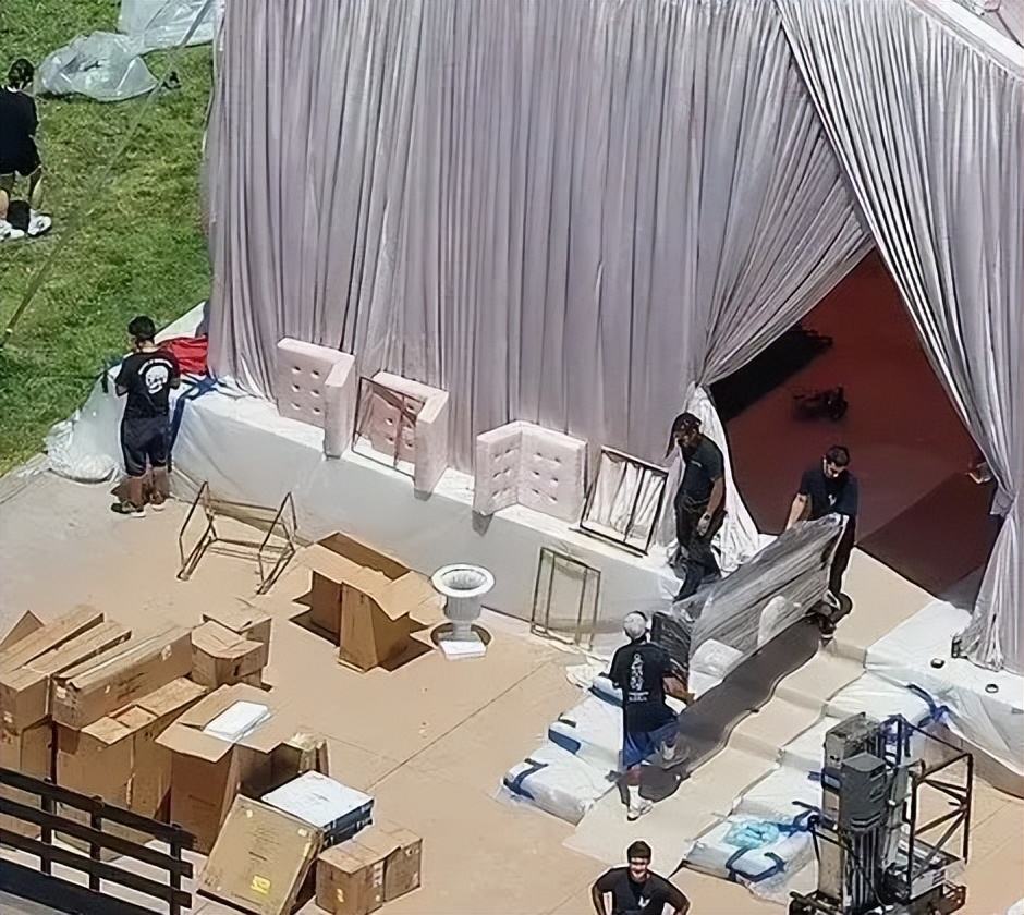 比电视剧精彩！布兰妮婚礼当天前夫硬闯砸场子，众多大咖现场吃瓜休闲区蓝鸢梦想 - Www.slyday.coM