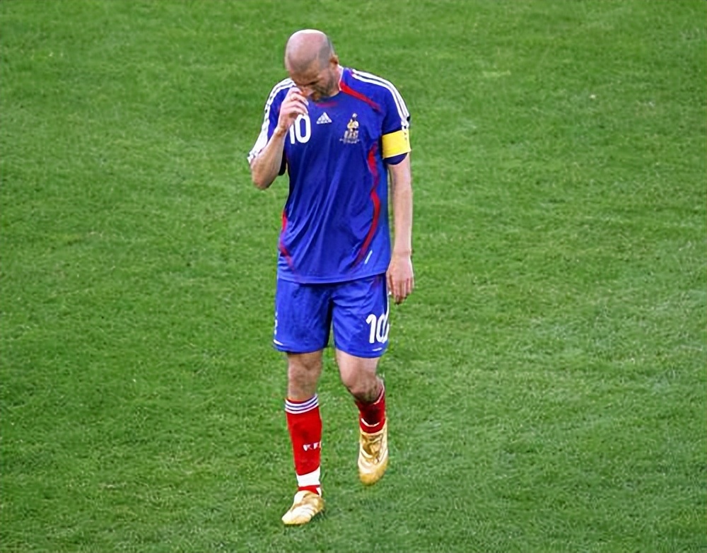 足坛如果:如果02年世界杯,齐达内没有受伤,法国队卫冕吗?