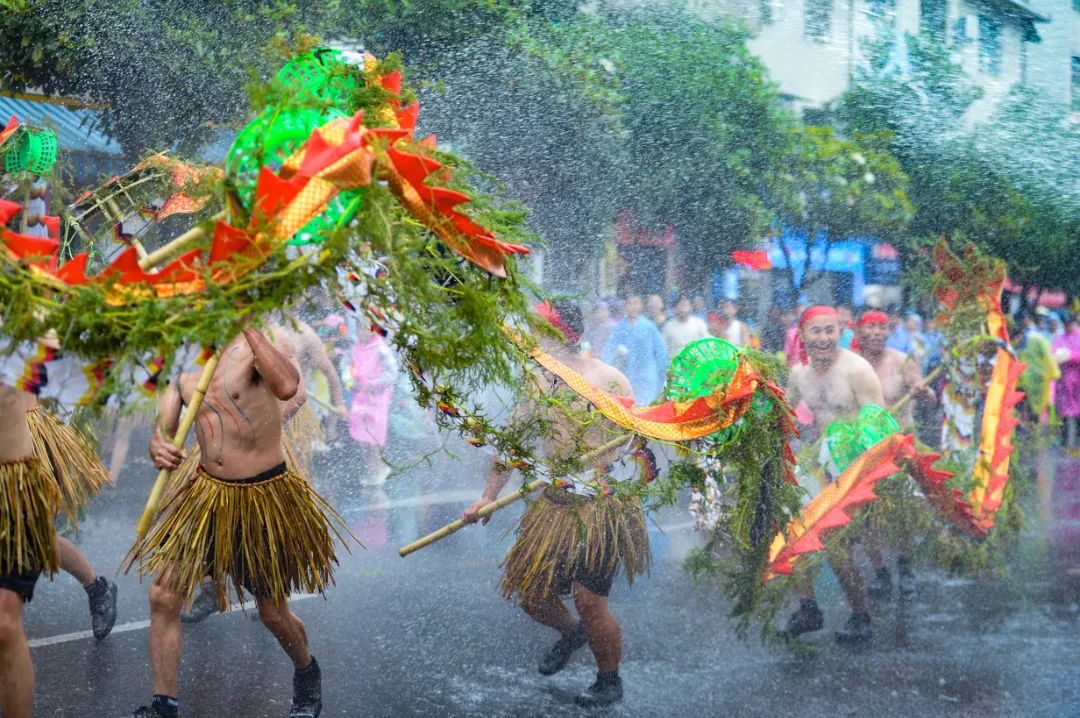 绿博黔南康养之州第七届贵州平塘民间水龙文化节举行