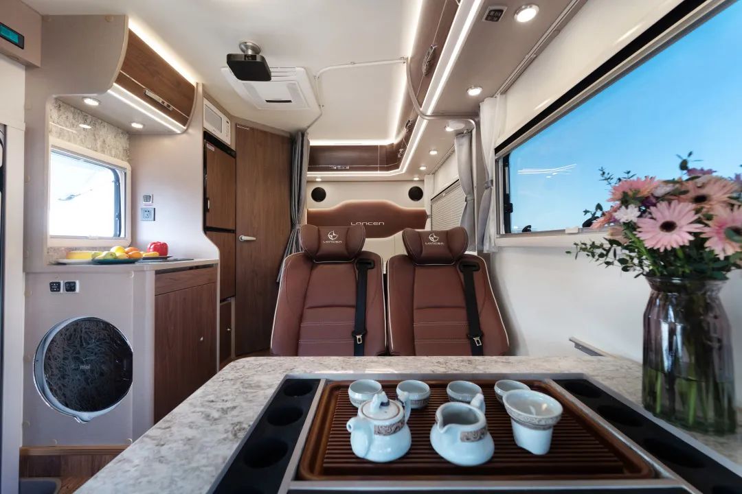 朗宸高质量出品 c55大额头 茶台 投影仪设计 通透空间-新浪汽车