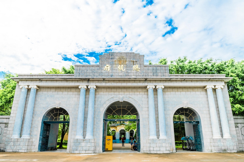 明星玩穿越，原来都是在这个景区取景，风景很美游客还很少！休闲区蓝鸢梦想 - Www.slyday.coM