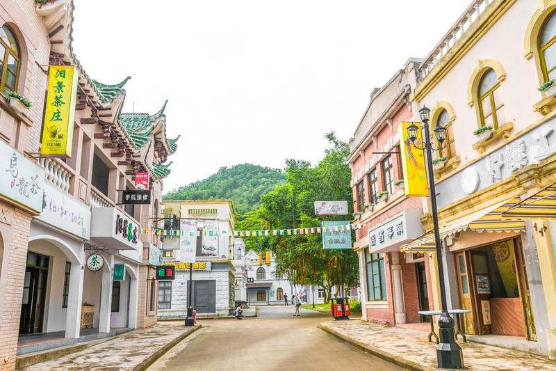 明星玩穿越，原来都是在这个景区取景，风景很美游客还很少！休闲区蓝鸢梦想 - Www.slyday.coM