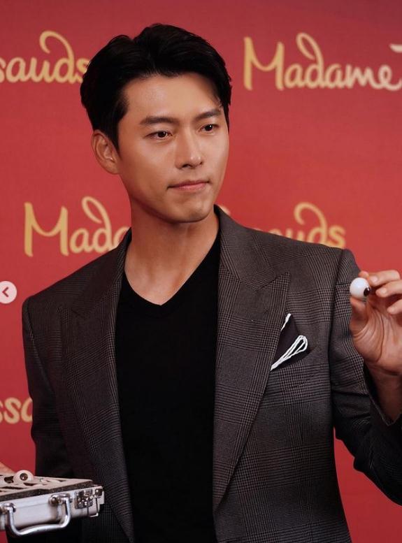 6月10日,外媒放出玄彬在婚后的首次最新工作动态照片,照片之中的玄彬