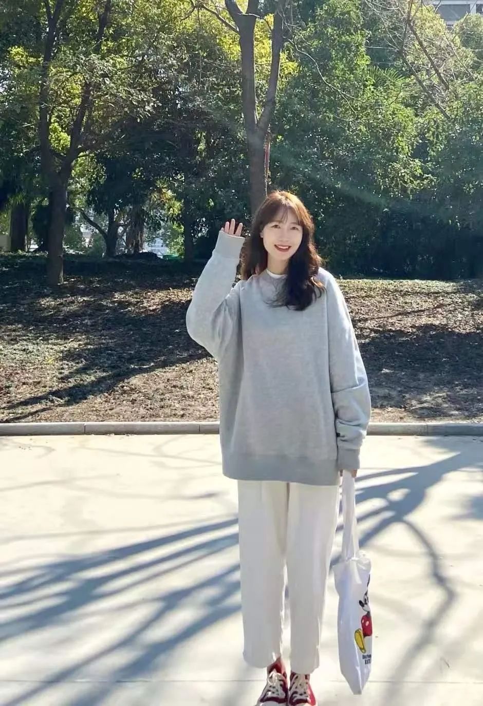 普通人怎么穿卫衣才好看洋气呢?