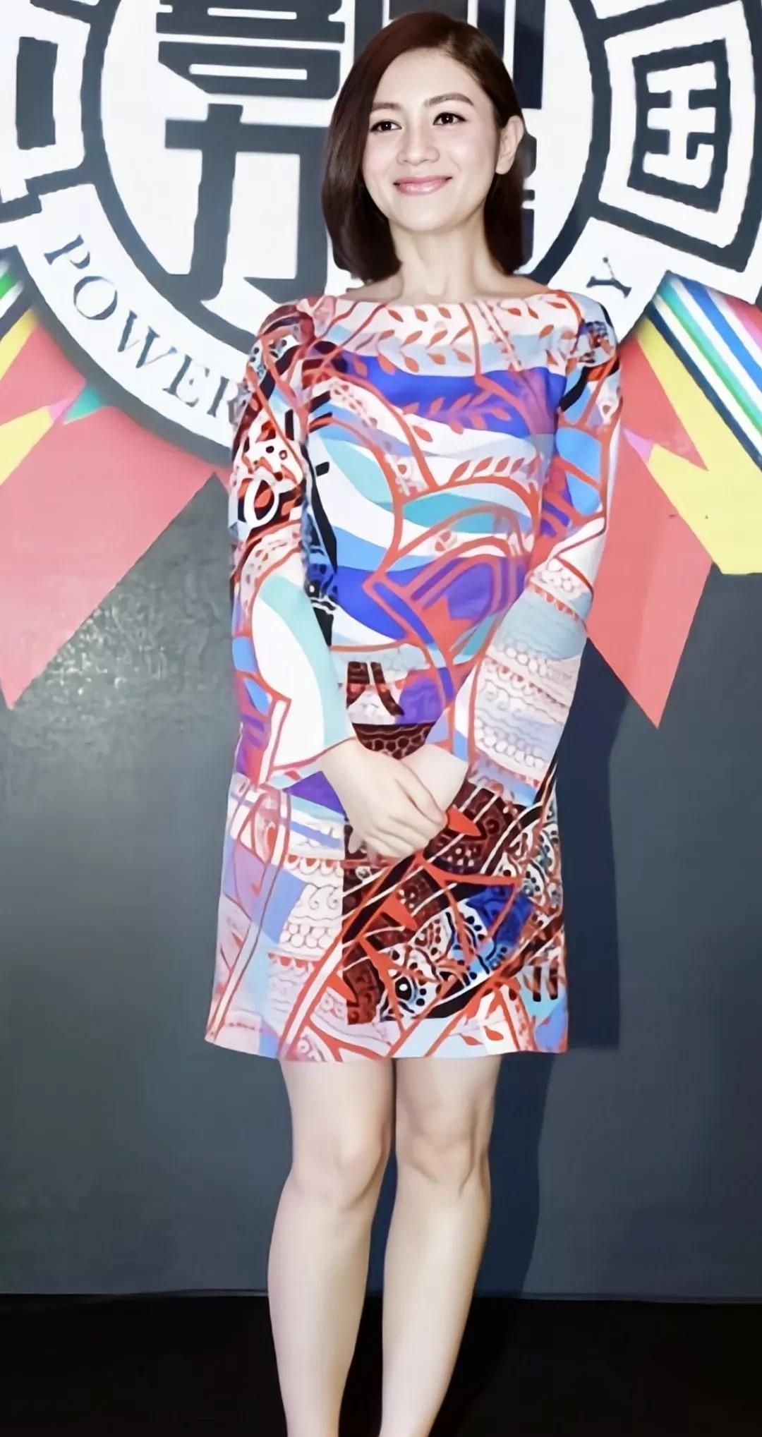 47的胡可依旧妩媚动人,非常具有东方女性的古典韵味休闲区蓝鸢梦想 - Www.slyday.coM 47的胡可依旧妩媚动人,非常具有东方女性的古典韵味休闲区蓝鸢梦想 - Www.slyday.coM