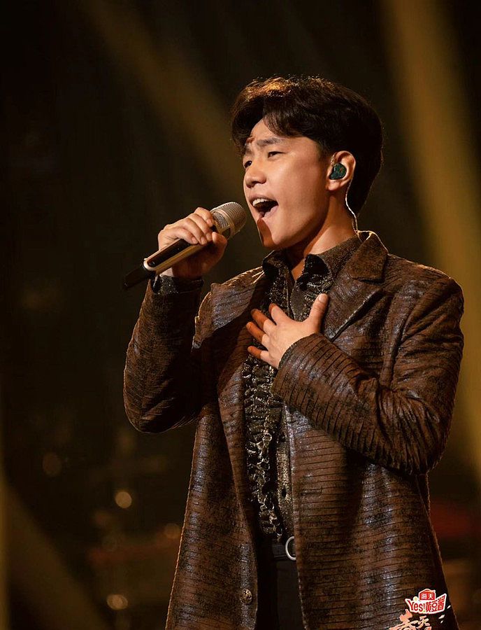 《春天花会开》传承民歌音乐经典 龚爽携傲日其愣助力民歌多元化|春天