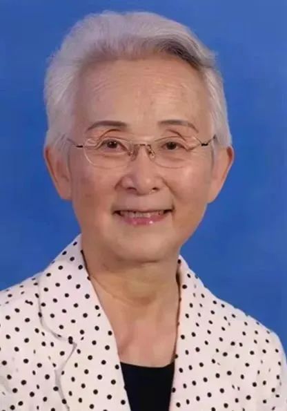 她的讣告，用了一张彩色照片休闲区蓝鸢梦想 - Www.slyday.coM