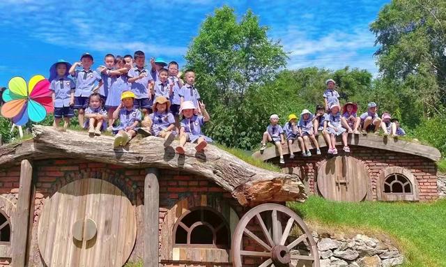 投入30万，回报300万，沈阳“霍比特人小屋”为啥能成全国网红打卡地？休闲区蓝鸢梦想 - Www.slyday.coM