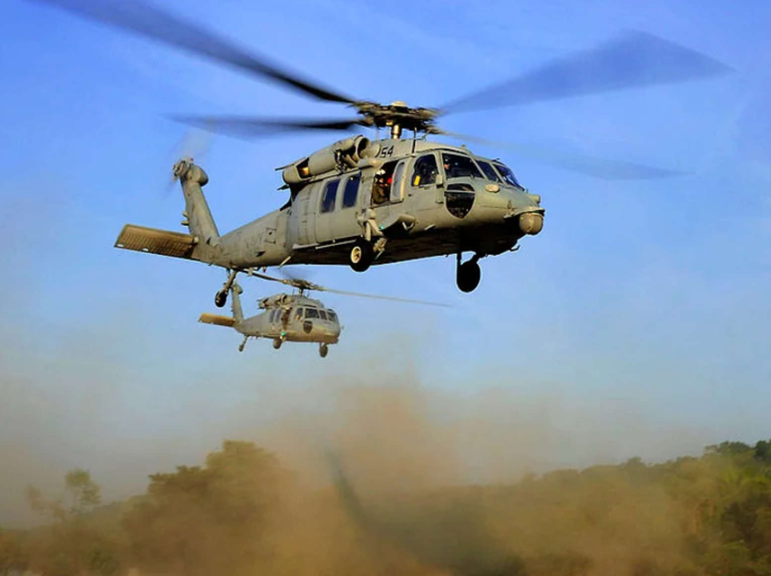 细看美军最大和最重的直升机 机舱塞悍马(组图)-国际在线