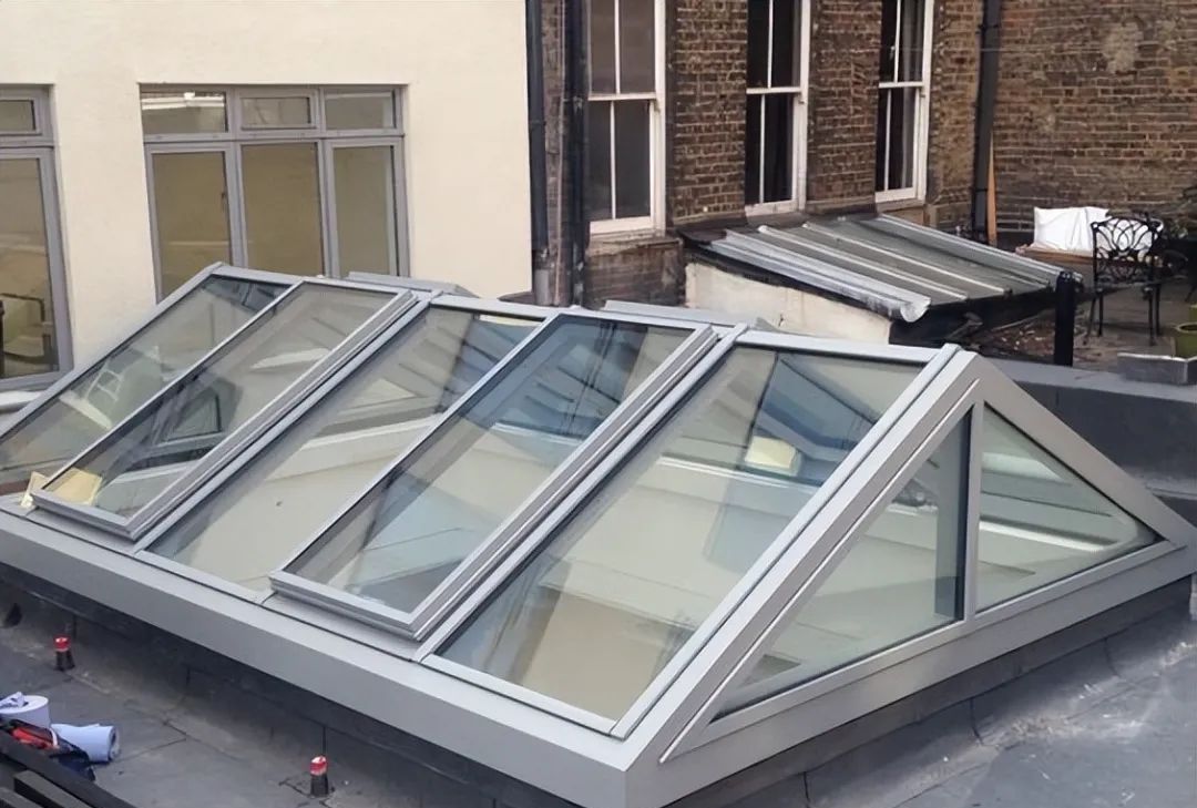 屋顶设天窗,靠这8种样式连通户外,上下楼省心,采光通风也更好__财经