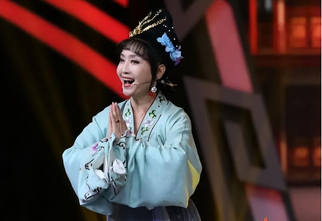 魏慧丽:因"高小姐"红遍全国,嫁武生教授,与女儿情同姐妹|精变|魏慧丽