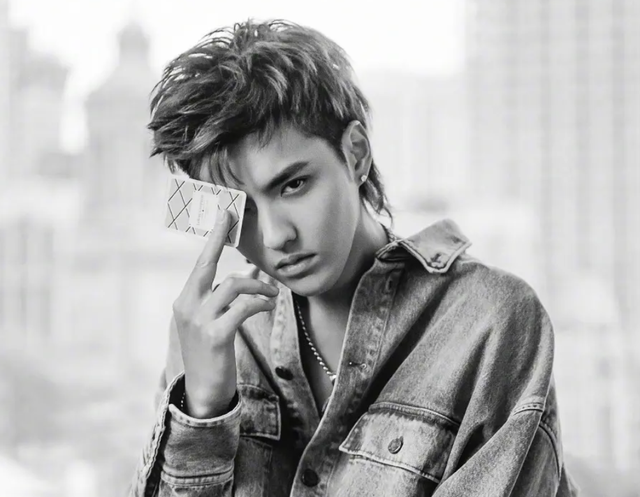 吴亦凡案开庭，曾经力挺他的明星都怎么样了？有人仍被禁言休闲区蓝鸢梦想 - Www.slyday.coM