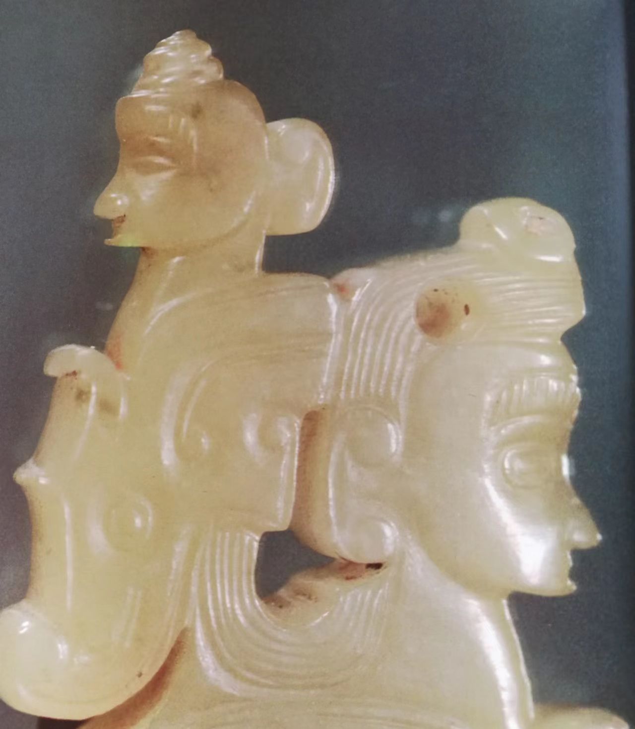 沈华:玉文化知识之西周玉人造型的特点说明__财经头条