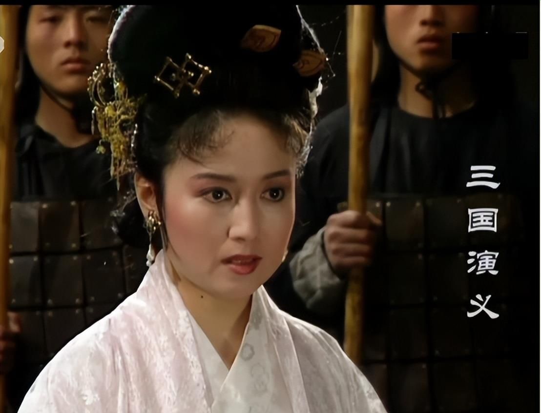 魏慧丽因高小姐红遍全国嫁武生教授与女儿情同姐妹