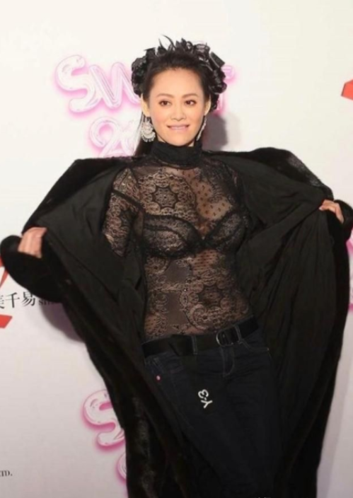 有种红毯尴尬叫“得罪造型师”,章子怡成“卤蛋”,有人暴露缺陷休闲区蓝鸢梦想 - Www.slyday.coM 有种红毯尴尬叫“得罪造型师”,章子怡成“卤蛋”,有人暴露缺陷休闲区蓝鸢梦想 - Www.slyday.coM