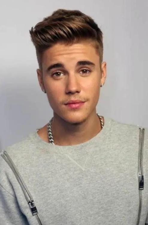 小天王比伯得怪病右脸面瘫？晒自拍不能眨眼不能笑，或损失上亿休闲区蓝鸢梦想 - Www.slyday.coM