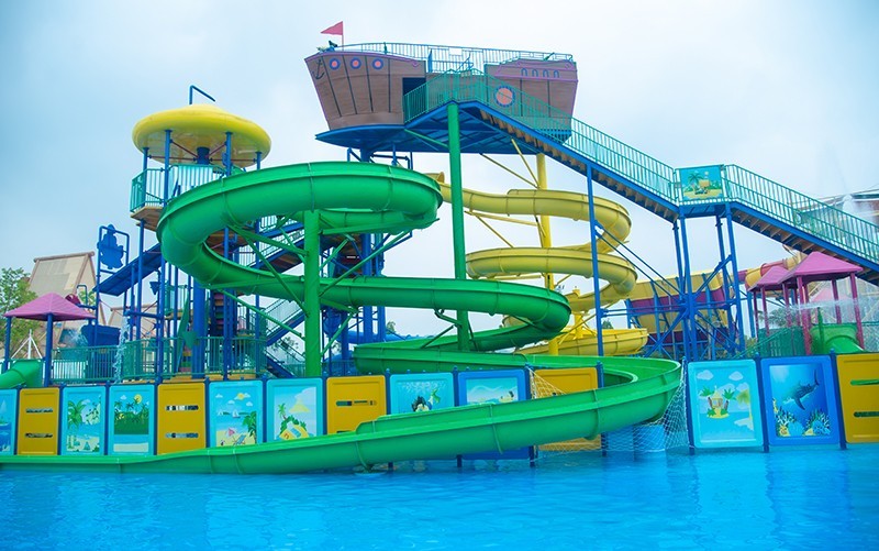 四川南充凤仪湾可爱岛大型原生态水上乐园开园
