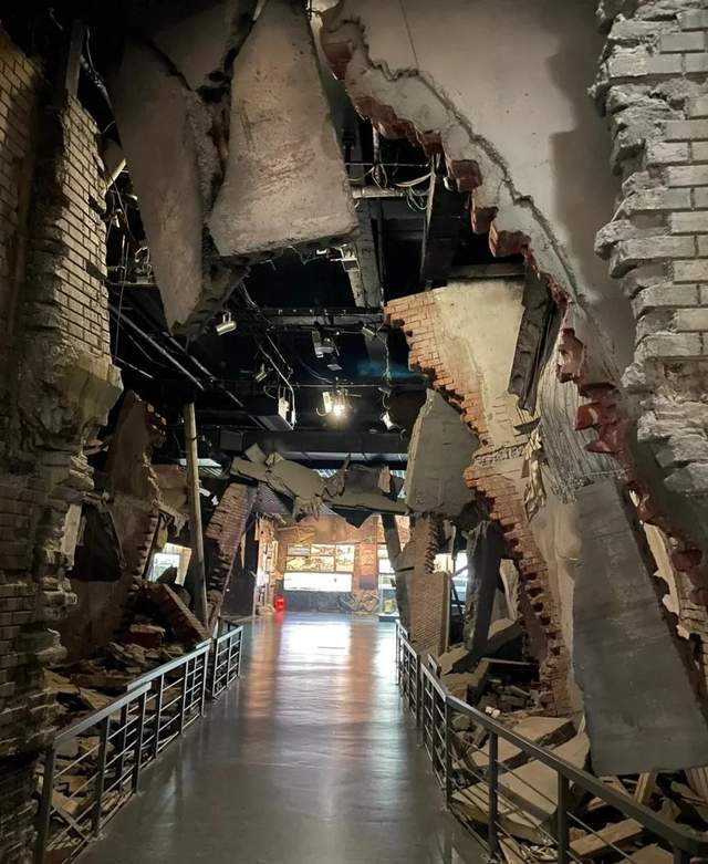参观唐山地震博物馆，感受当年震后重建，真的是令世人震撼的工程休闲区蓝鸢梦想 - Www.slyday.coM