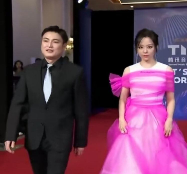 有种红毯尴尬叫“得罪造型师”,章子怡成“卤蛋”,有人暴露缺陷休闲区蓝鸢梦想 - Www.slyday.coM 有种红毯尴尬叫“得罪造型师”,章子怡成“卤蛋”,有人暴露缺陷休闲区蓝鸢梦想 - Www.slyday.coM