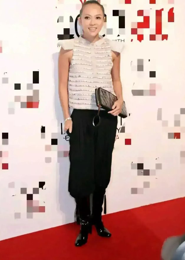 有种红毯尴尬叫“得罪造型师”,章子怡成“卤蛋”,有人暴露缺陷休闲区蓝鸢梦想 - Www.slyday.coM 有种红毯尴尬叫“得罪造型师”,章子怡成“卤蛋”,有人暴露缺陷休闲区蓝鸢梦想 - Www.slyday.coM