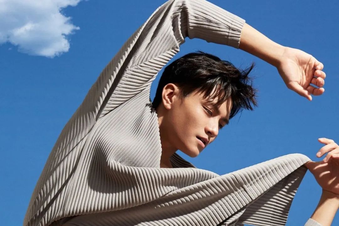 他成为纽约城市芭蕾舞团史上首位中国首席舞者陈镇威