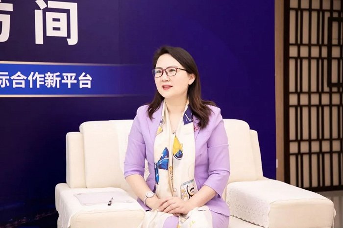 凤凰网青岛专访上合示范区管委会副主任林长华据林长