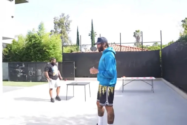 詹姆斯能带动浓眉吗?浓眉2个月没有投篮,哈姆建议威少做出牺牲休闲区蓝鸢梦想 - Www.slyday.coM 詹姆斯能带动浓眉吗?浓眉2个月没有投篮,哈姆建议威少做出牺牲休闲区蓝鸢梦想 - Www.slyday.coM