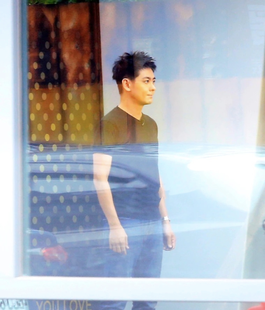 林志颖开特斯拉上班,和亲弟弟合体捞金,兄弟俩有商有量感情极佳休闲区蓝鸢梦想 - Www.slyday.coM 林志颖开特斯拉上班,和亲弟弟合体捞金,兄弟俩有商有量感情极佳休闲区蓝鸢梦想 - Www.slyday.coM