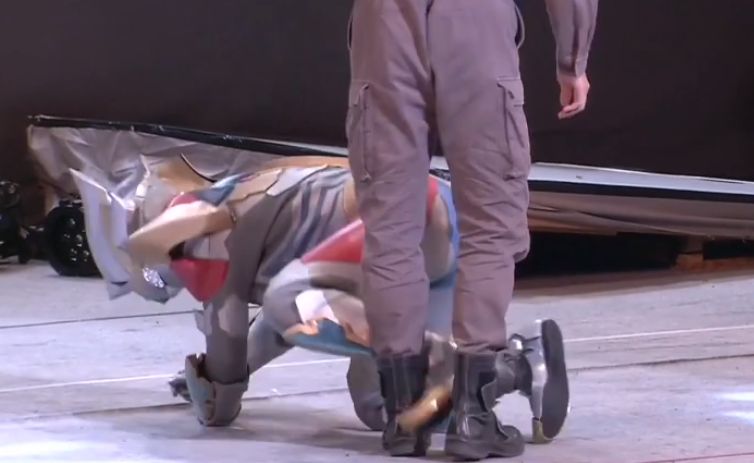 特利迦奥特曼舞台剧意外事故泽塔皮套演员因中暑而在现场晕倒