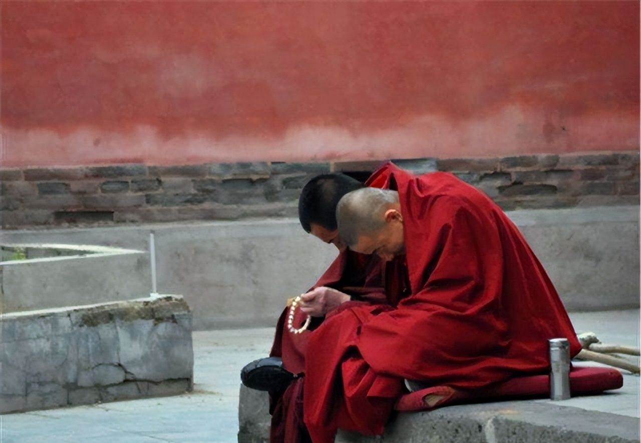 江西一老人花10年为寺庙修路,临终前对儿子说：为我缸葬休闲区蓝鸢梦想 - Www.slyday.coM