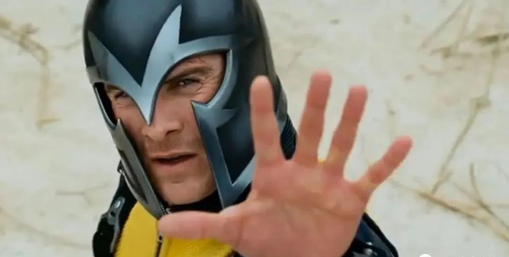 其中大家最熟悉的,肯定是在x战警系列电影中饰演了年轻版的万磁王