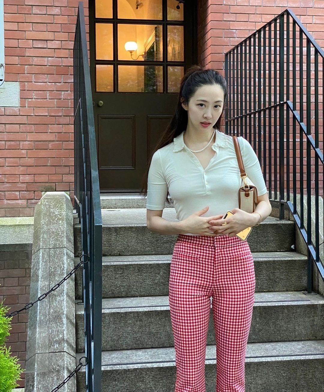 有勇气试穿时髦格子裤,韩国女星sistar金多顺,新的时