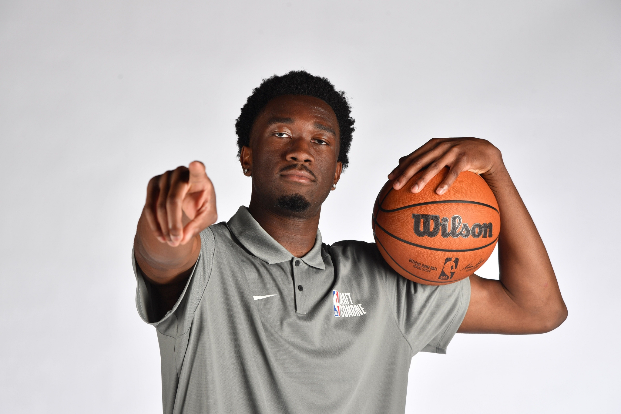 2022年nba选秀球员之马克-威廉姆斯|马克-威廉姆斯|投篮|体重_新浪