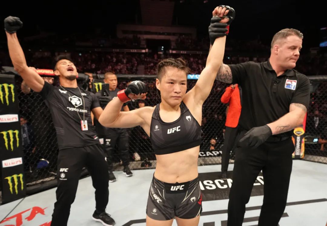 张伟丽赢得霸气!|张伟丽|乔安娜|格斗_新浪新闻