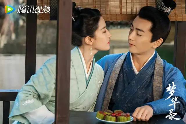 但《梦华录》的"溢分"多少有它的合理之处:观众是久旱逢甘霖啊!