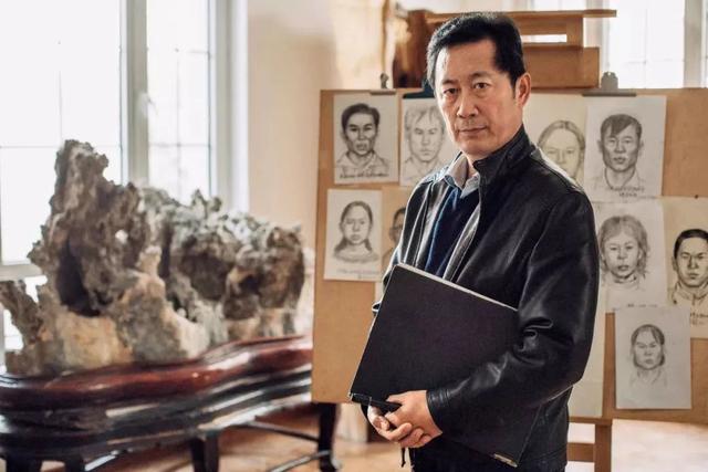 现实版《猎罪图鉴》神探：寻子父母拿孩子十几年前的照片找到了他休闲区蓝鸢梦想 - Www.slyday.coM